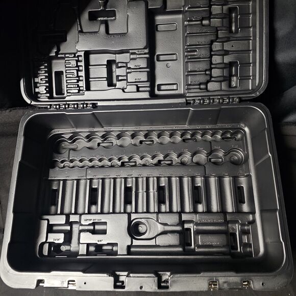 Pittsburgh 301 Piece Mechanic's Tool Set Case Only - SAE & Metric Garage Repair - Picture 4 of 13